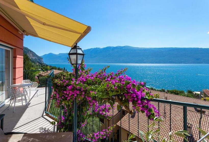 سوییت جونیور, Villa Europa