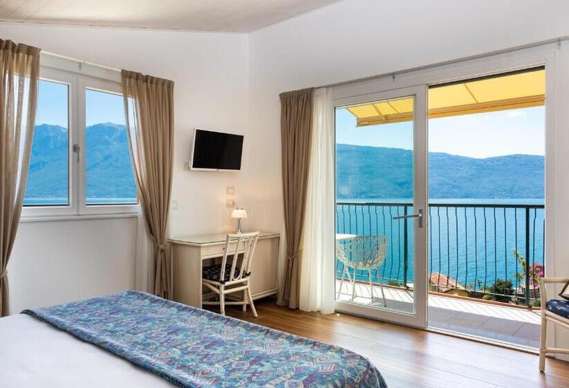 سوییت جونیور, Villa Europa