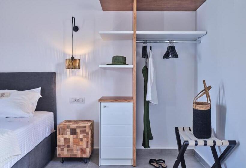 带海景的标准房, Parian Village Beach Hotel   Adults Only