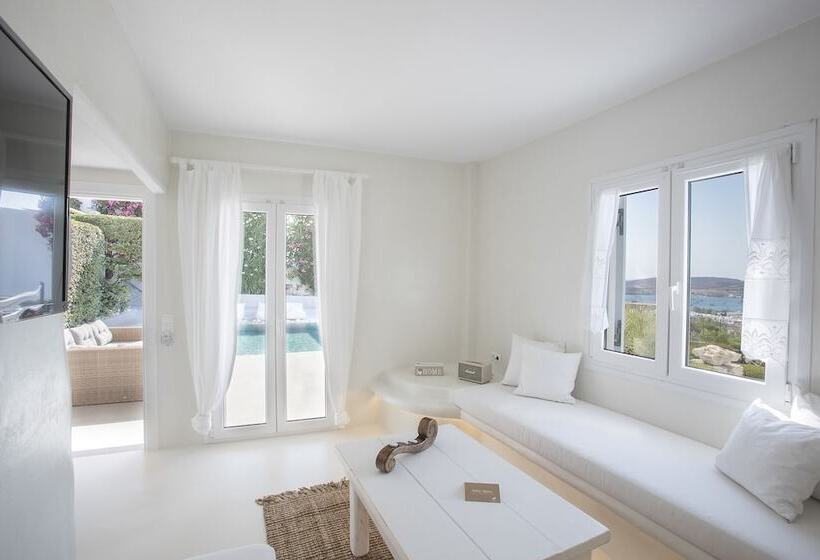 سوئیت پریمیوم, Paros Palace
