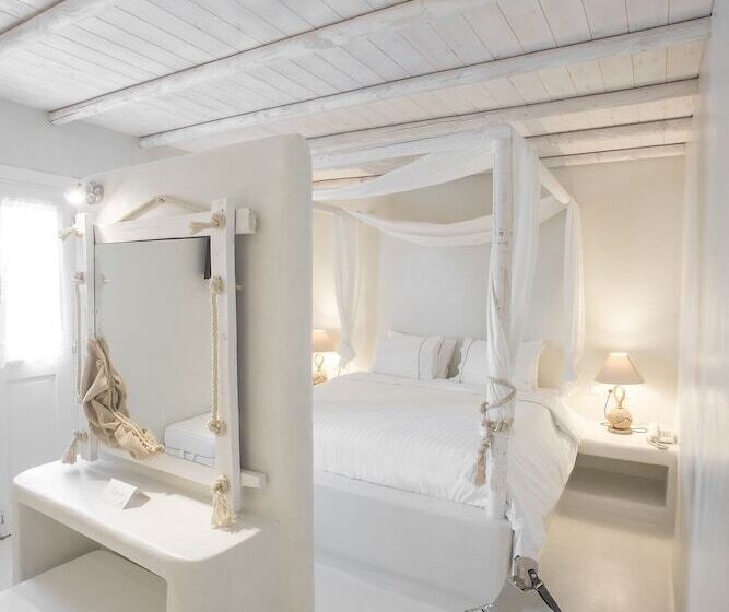 سوئیت پریمیوم, Paros Palace