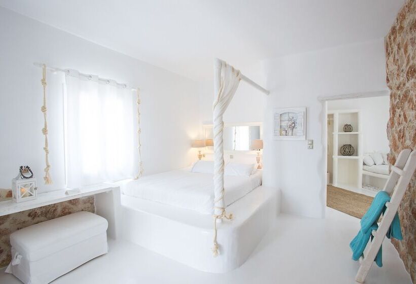 سوئیت پریمیوم, Paros Palace