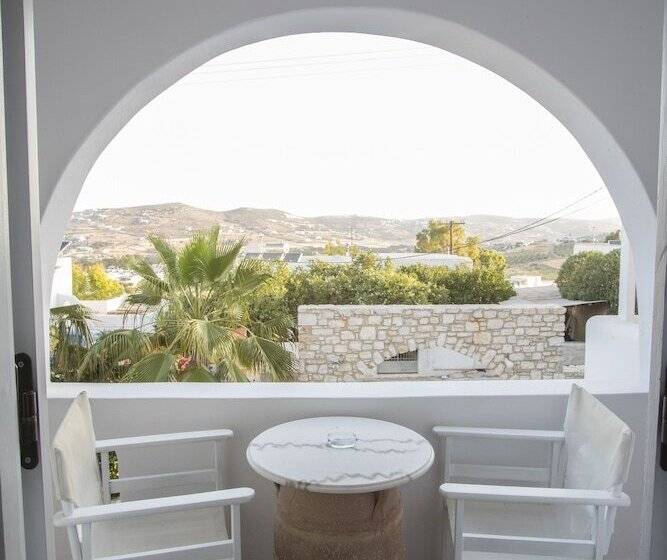 غرفة قياسية, Paros Palace