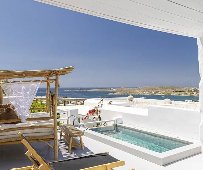 سوئیت پریمیوم, Paros Palace