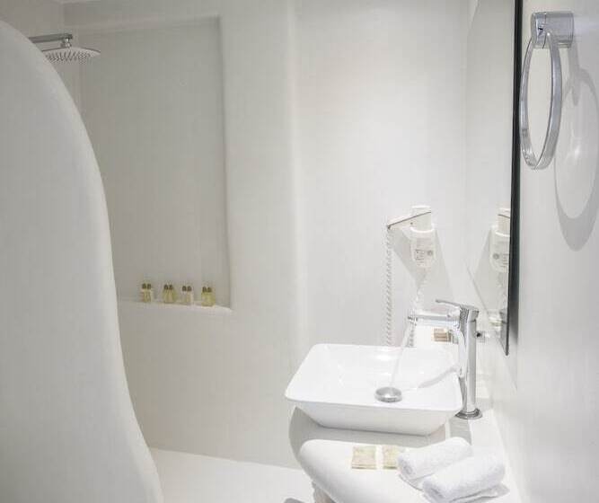 سوئیت پریمیوم, Paros Palace