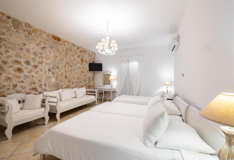سوئیت 2 خوابه, Paros Palace