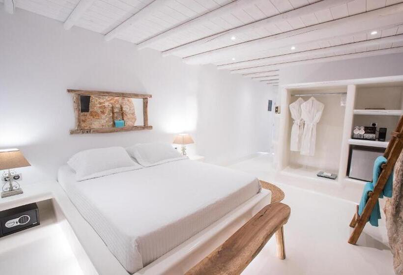 سوئیت با وان آب گرم, Paros Palace