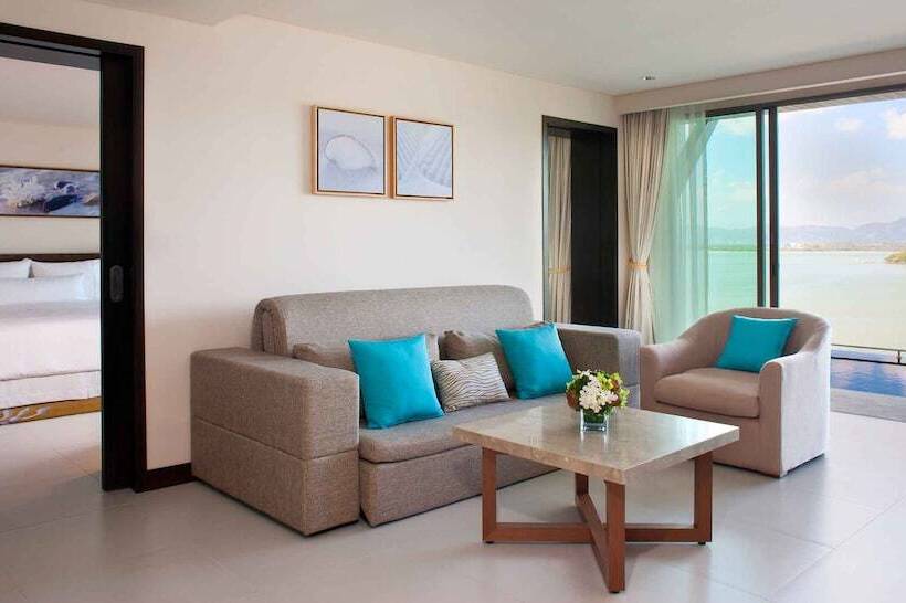 سوئیت پریمیوم با چشم‌انداز دریا, The Westin Siray Bay Resort & Spa, Phuket