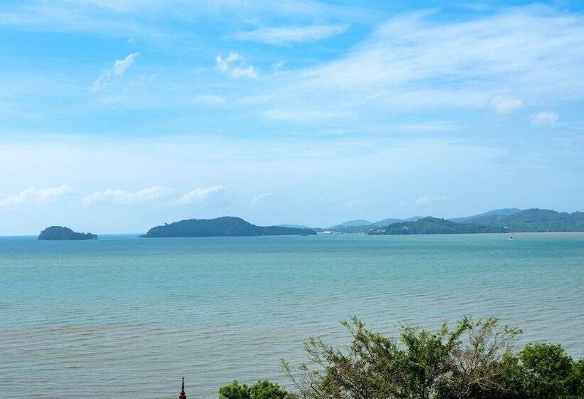 Deluxe Suite Sea View, The Westin Siray Bay Resort & Spa, Phuket