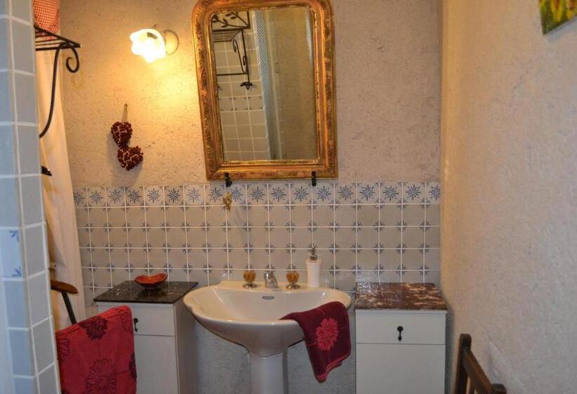خانه 1 خوابه, Maison D'hôtes La Chouanniere