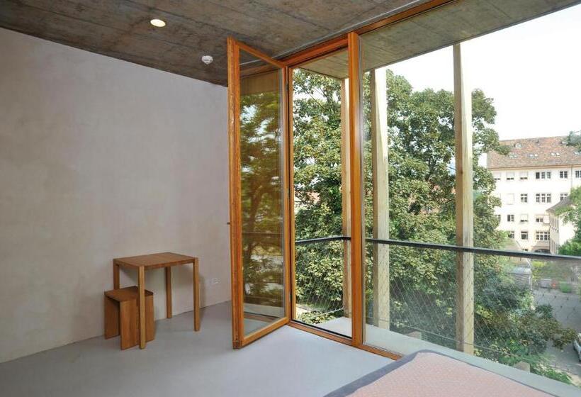اتاق استاندارد یک نفره, Basel Youth Hostel