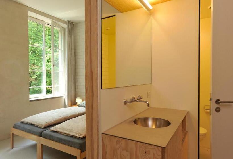 اتاق استاندارد چهار تخته, Basel Youth Hostel