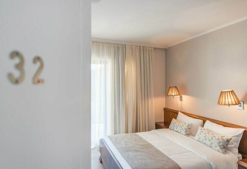 Standard Room, Avra City Boutique