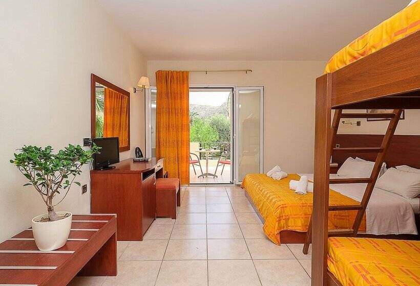 Standard Quadruple Occupancy Room with Pool View, Calypso