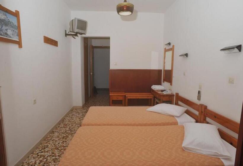 اتاق استاندارد یک نفره, Casteli