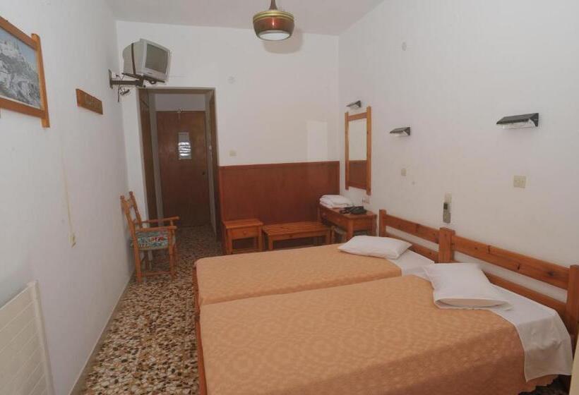 اتاق استاندارد یک نفره, Casteli