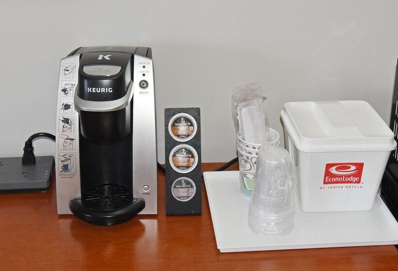 اتاق استاندارد, Econo Lodge Inn & Suites Drumheller