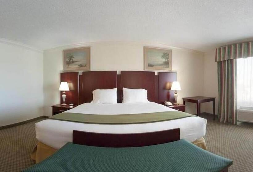 Standardzimmer, Holiday Inn Express  & Suites Florida Citygateway To Keys