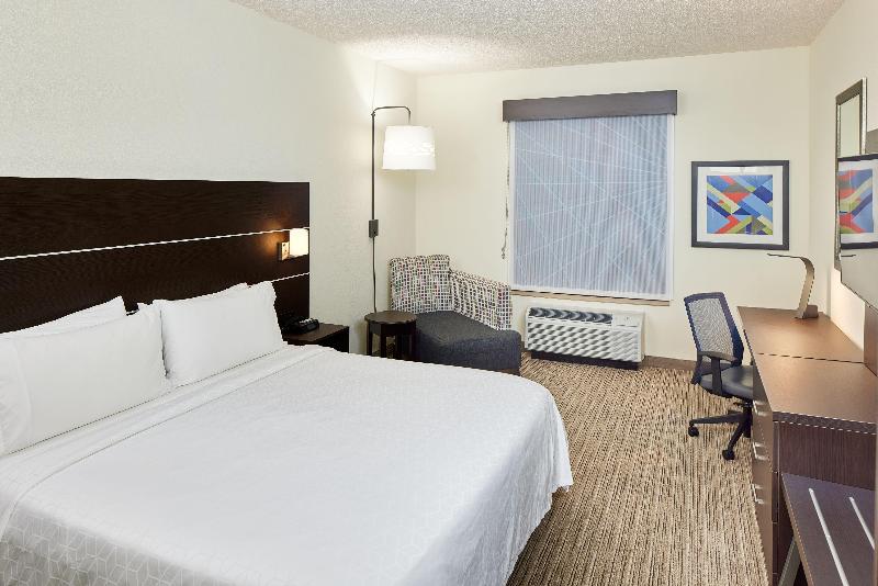 اتاق استاندارد با تخت بزرگ, Holiday Inn Express Hotel & Suites  Gadsden, An Ihg