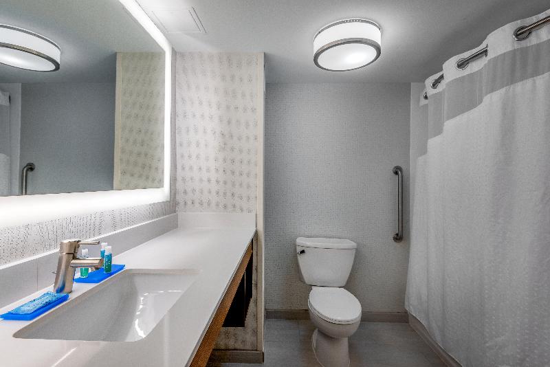 اتاق استاندارد با تخت بزرگ, Holiday Inn Express Chapel Hill, An Ihg