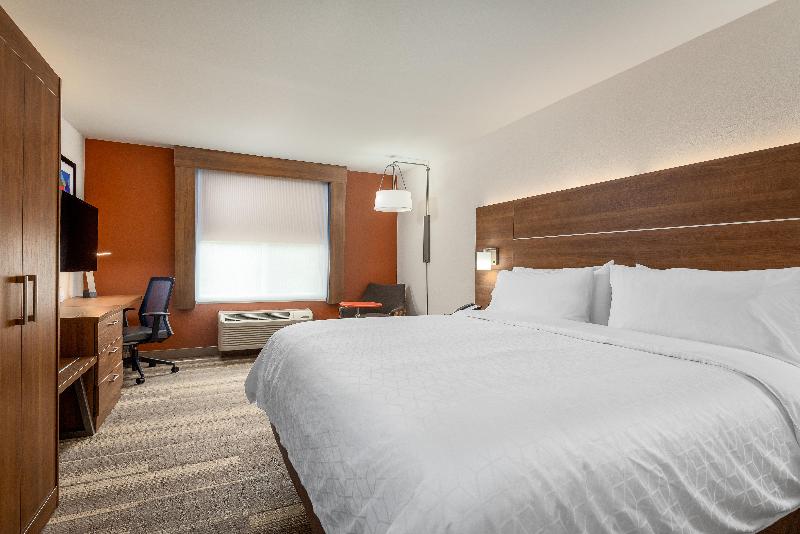 اتاق استاندارد با تخت بزرگ برای معلولان, Holiday Inn Express Chapel Hill, An Ihg