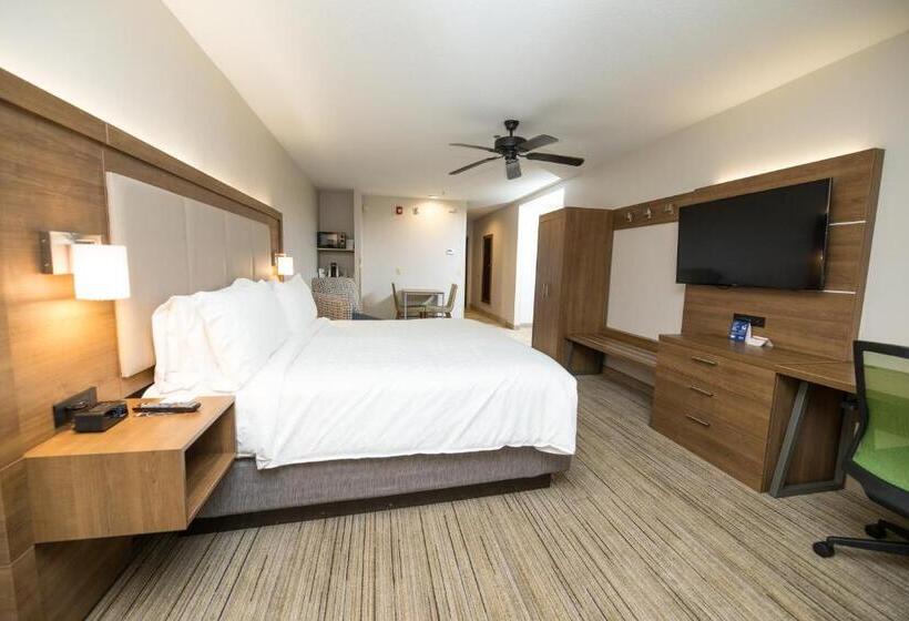 سوئیت برای معلولان, Holiday Inn Express Hotel & Suites Clinton, An Ihg