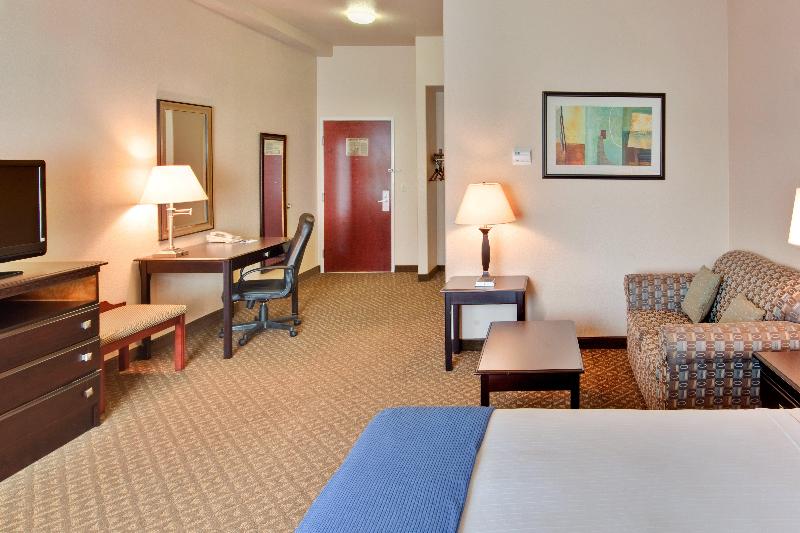 اتاق استاندارد با تخت بزرگ, Holiday Inn Express Delano By Ihg