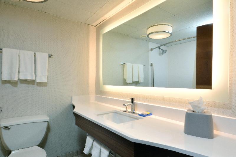 اتاق استاندارد با تخت بزرگ, Holiday Inn Express Durham, An Ihg