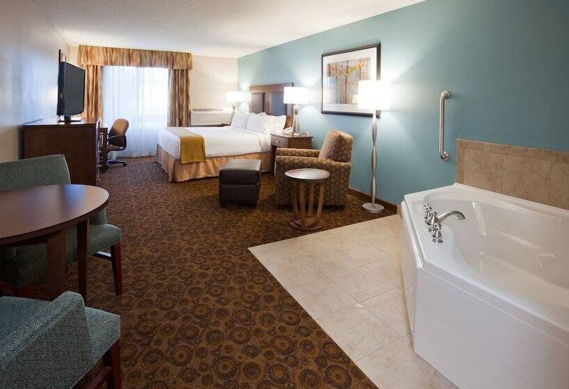 سوئیت با وان آب گرم, Holiday Inn Express And Suites St. Cloud, An Ihg