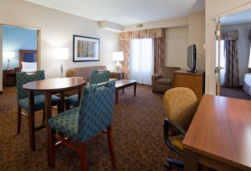 Suite Adaptée aux Personnes à Mobilité Réduite, Holiday Inn Express St. Cloud