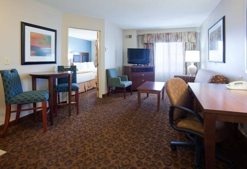 سوییت, Holiday Inn Express And Suites St. Cloud, An Ihg