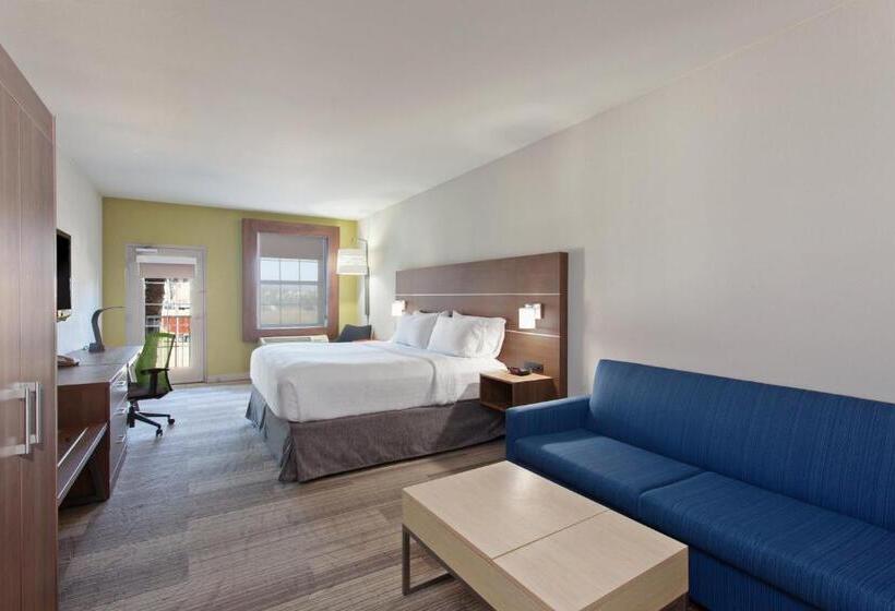 سوئیت برای معلولان, Holiday Inn Express & Suites Corona, An Ihg