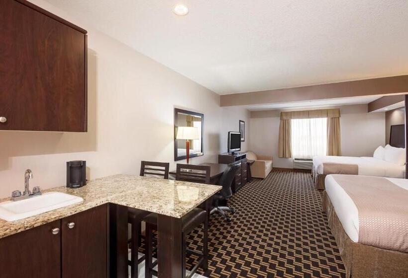 استودیوی لوکس, Ramada By Wyndham Cold Lake