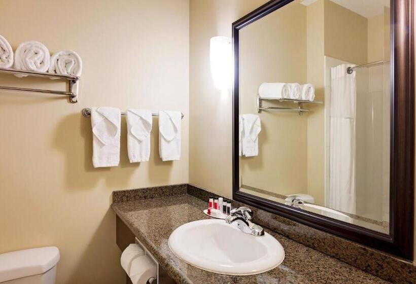 اتاق استاندارد, Ramada By Wyndham Cold Lake
