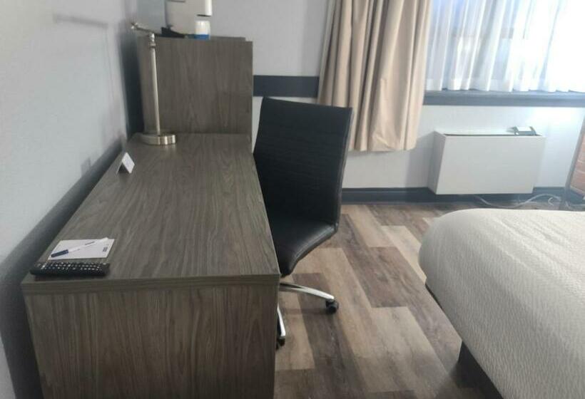 اتاق لوکس با تخت بزرگ, Travelodge By Wyndham Barrie