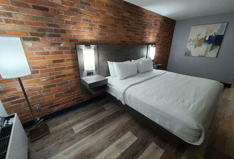 Quarto Deluxe Cama King, Travelodge By Wyndham Downtown Barrie