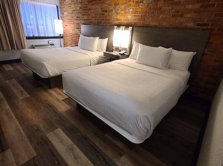 Quarto Deluxe, Travelodge By Wyndham Downtown Barrie