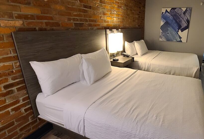 Quarto Deluxe, Travelodge By Wyndham Downtown Barrie