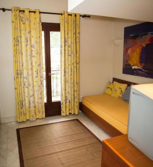 دوبلکس یک ‌خوابه, Maritsas Hotel & Suites