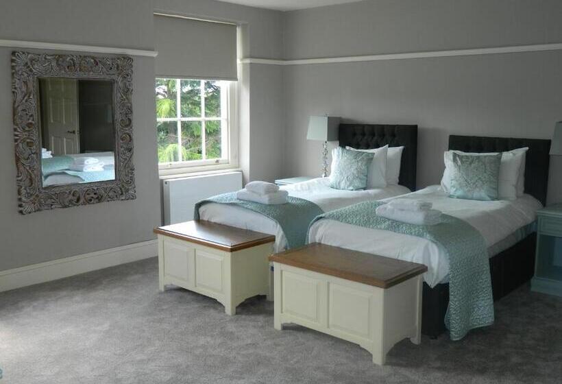 سوییت لوکس, Birchover Bridgford Hall