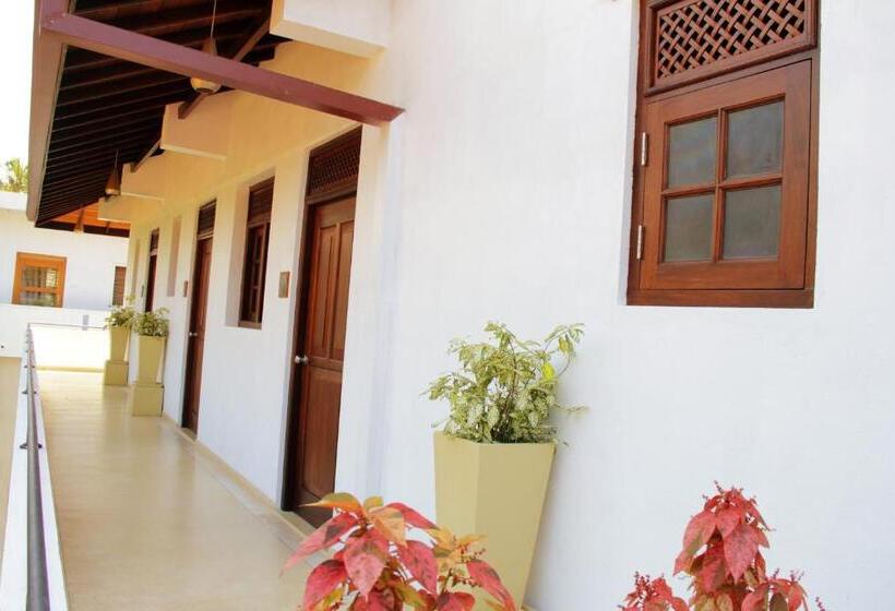 اتاق لوکس, Sky And Sand Guesthouse