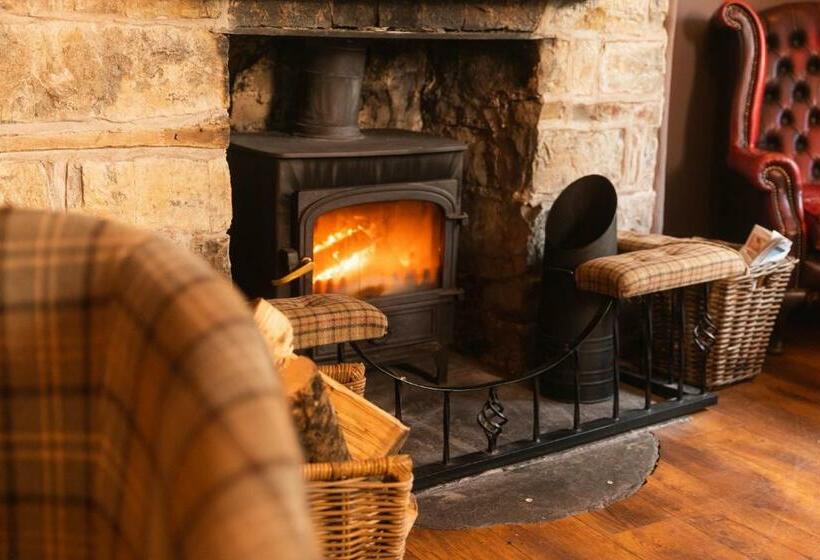 اتاق استاندارد پلاس, Fox And Hounds Llancarfan