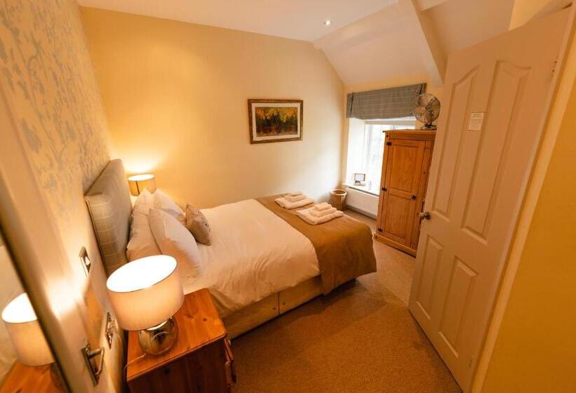 اتاق استاندارد, Fox And Hounds Llancarfan
