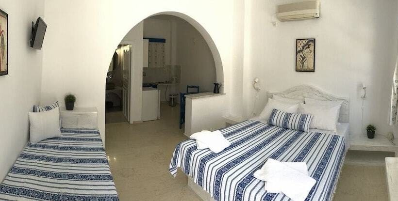 Chambre Triple Deluxe, Dioskouri Art Villas