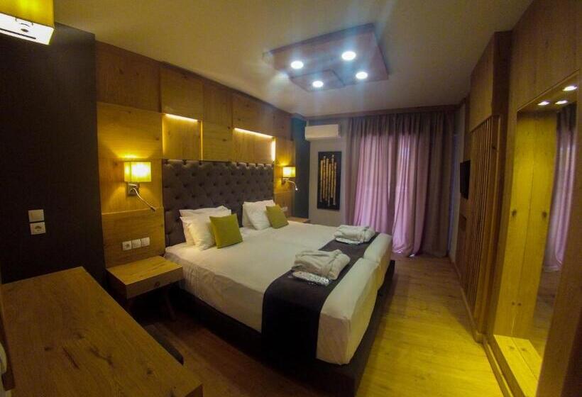 سوییت, Elmi Beach Hotel & Suites
