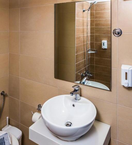 اتاق استاندارد, Elmi Beach Hotel & Suites