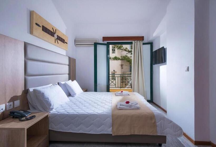 اتاق خانوادگی, Elmi Beach Hotel & Suites