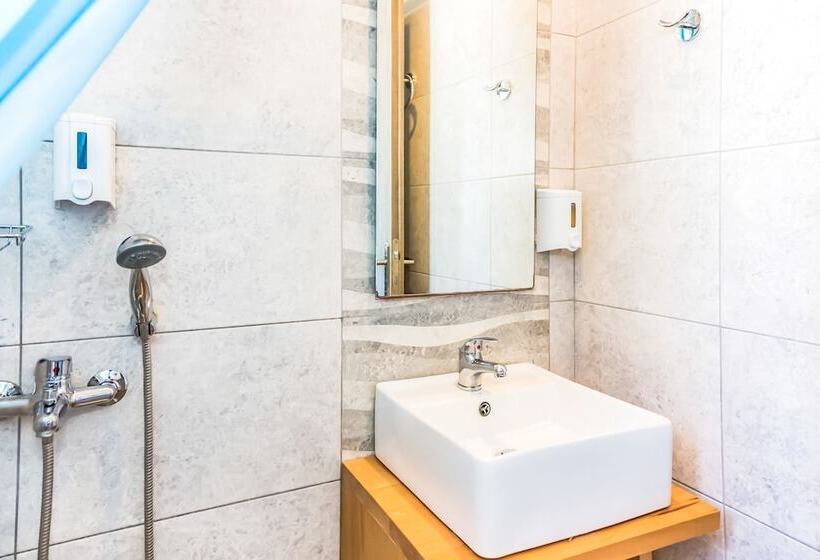 اتاق استاندارد, Elmi Beach Hotel & Suites