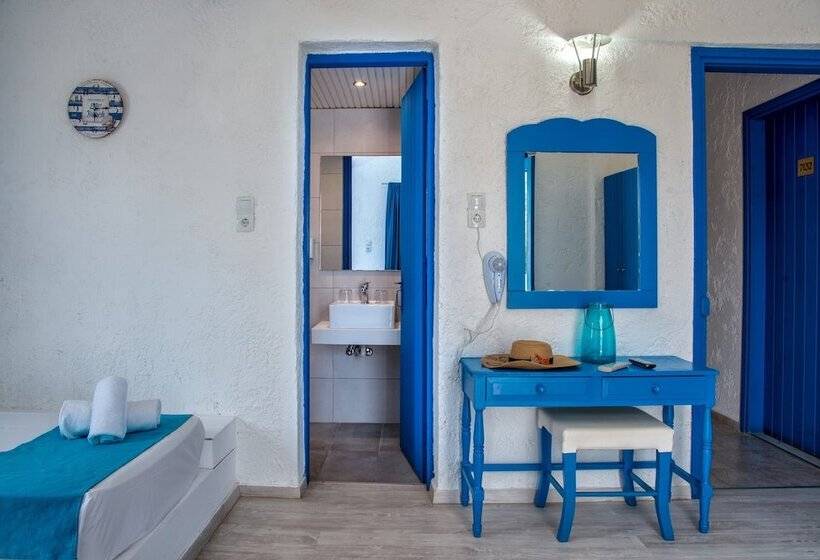 اتاق خانوادگی, Elmi Beach Hotel & Suites
