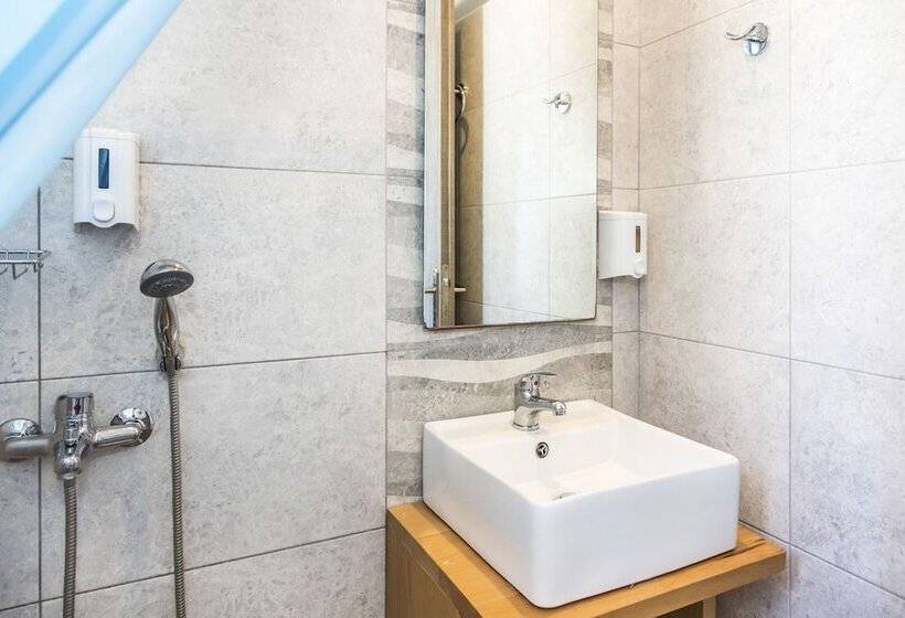 اتاق استاندارد, Elmi Beach Hotel & Suites
